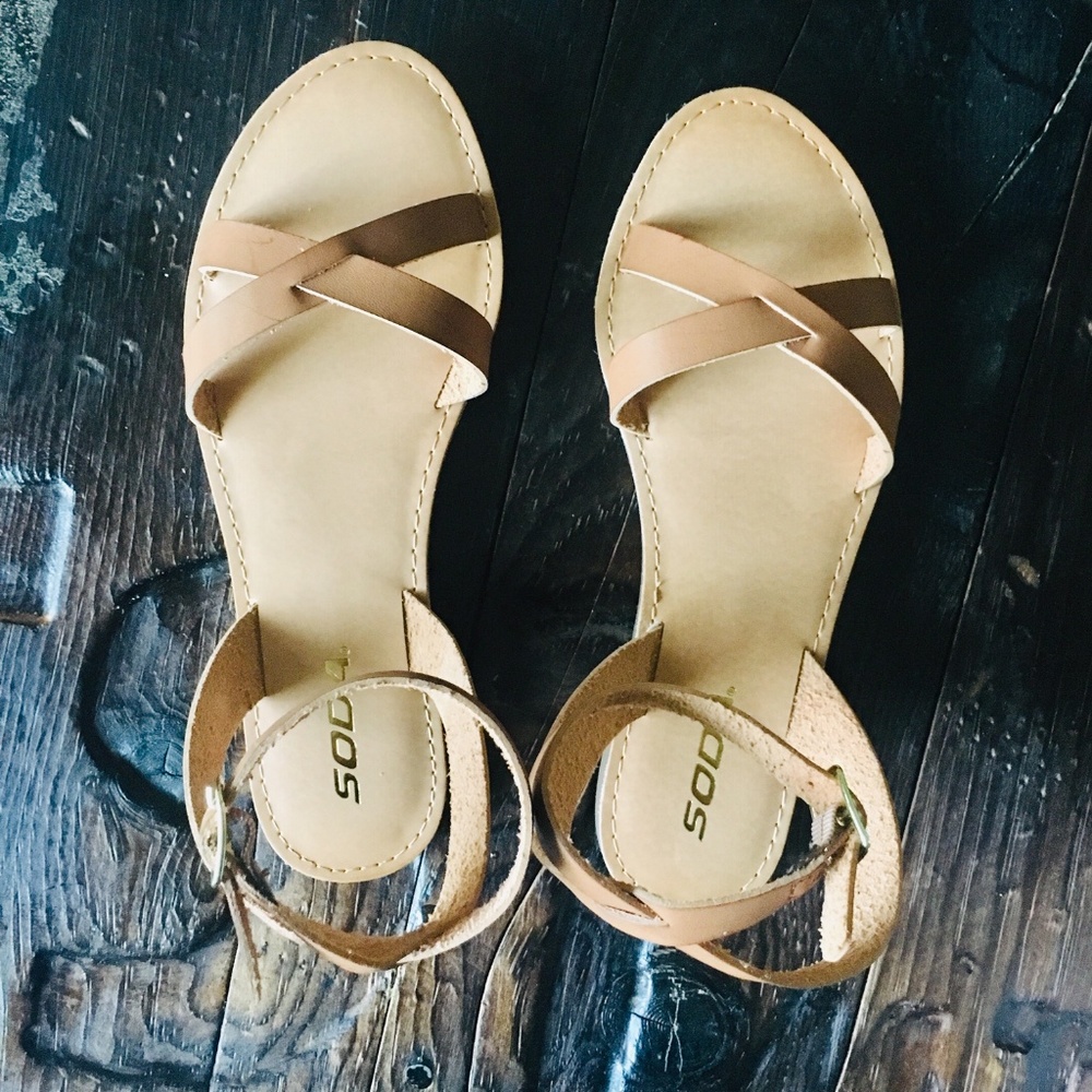 SODA OLIVIA Tan Ankle Wrap Sandals 7.5 NEW NIB - Picture 5 of 7